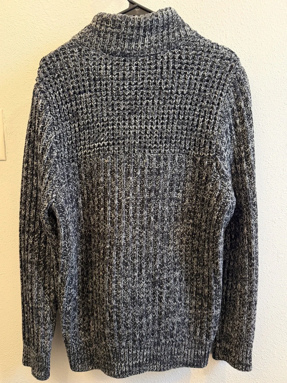 EXPRESS Men's Black & Charcoal Knit Button-Up Cardigan | L